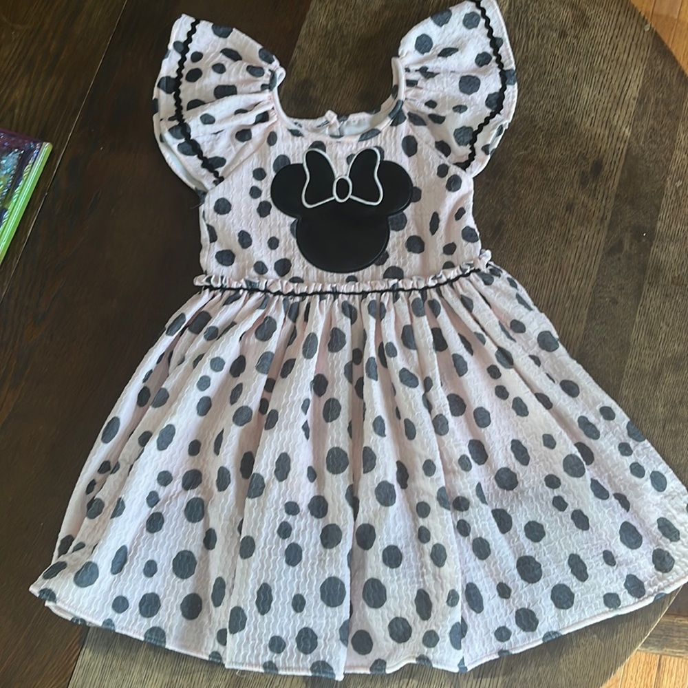 Disney Pippa and Julie size 6
